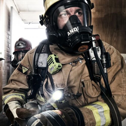 Peli professional flashlight used by a firefighter during an intervention.